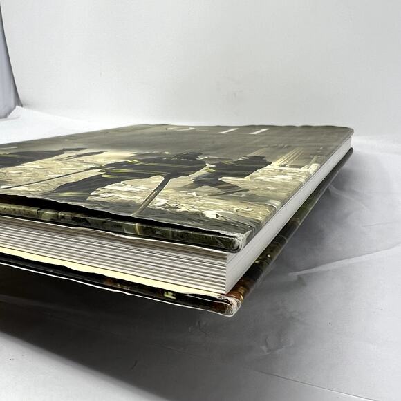 9-11 A Tribute Hardcover Book 2002 Books Limited LARGE Collect Coffee Table Book - Picture 7 of 11